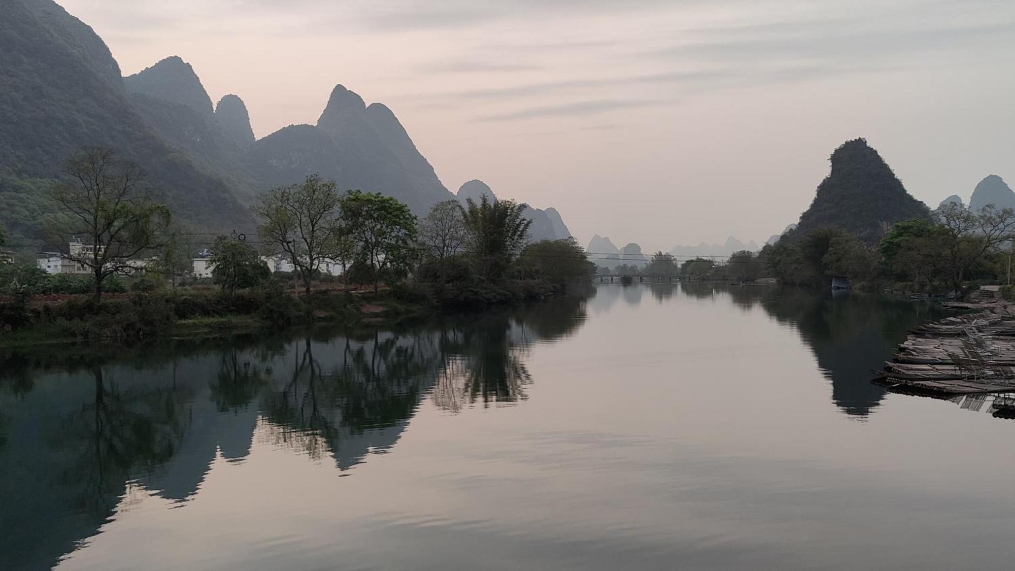 Yangshuo Tea Cozy--One Way Free Pick Up From Airport Or Ts 4 Nights ξενώνας Εξωτερικό φωτογραφία